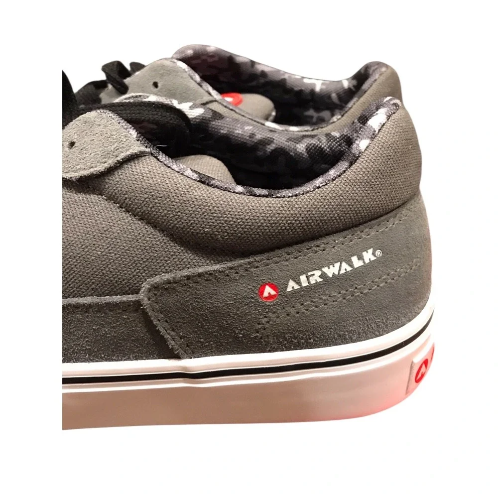 NIB Airwalk Kickflip CW06510M Mens Gray Suede Skate Inspired Sneakers Shoes 10.5